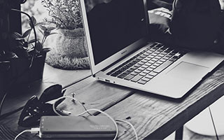 爱游戏-_绿色运动新风尚：推广低碳、环保的运动理念_，绿色低碳环保的宣传语