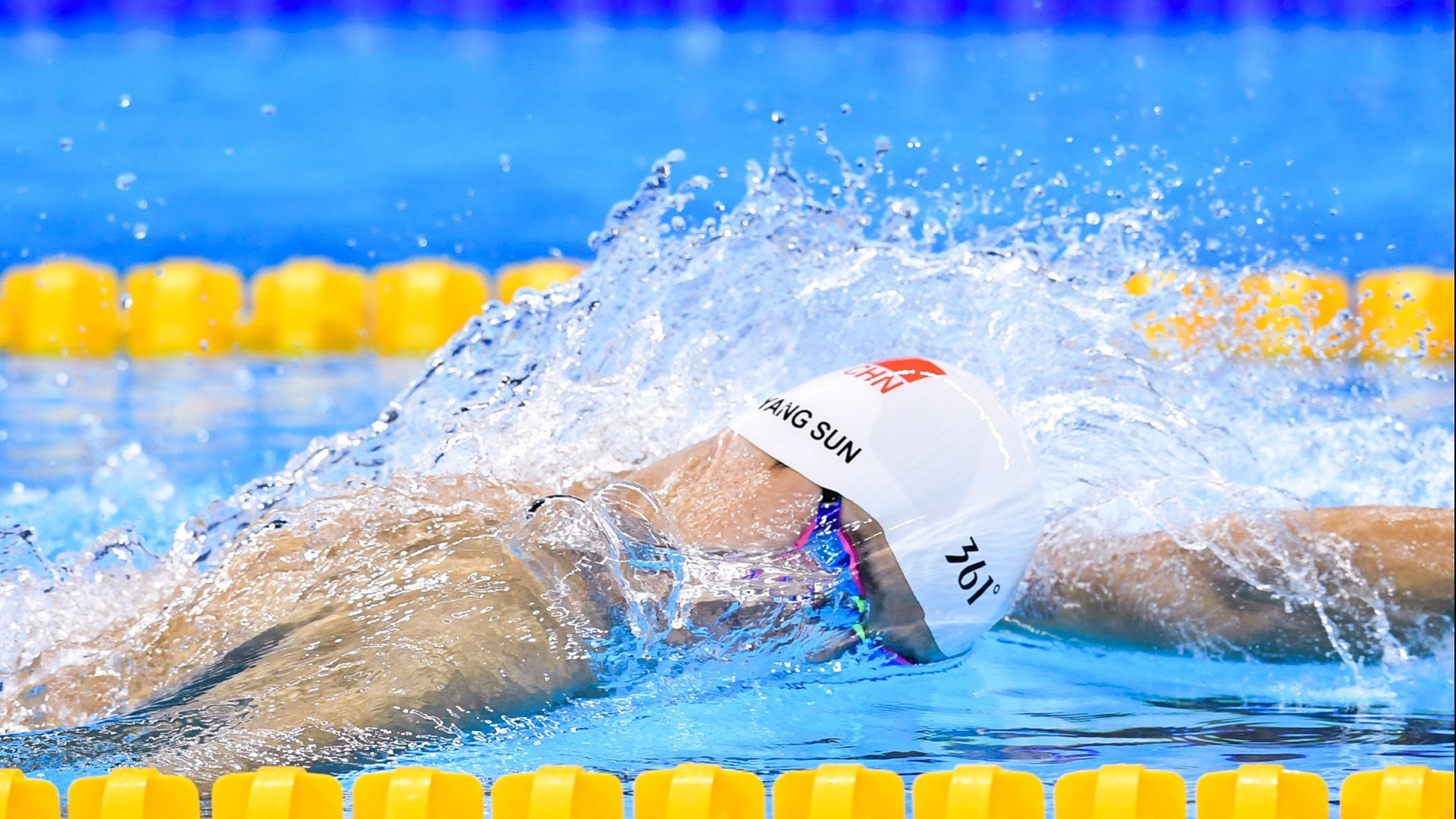 英超争冠大战：场场激烈，高潮不断，英超竞争激烈